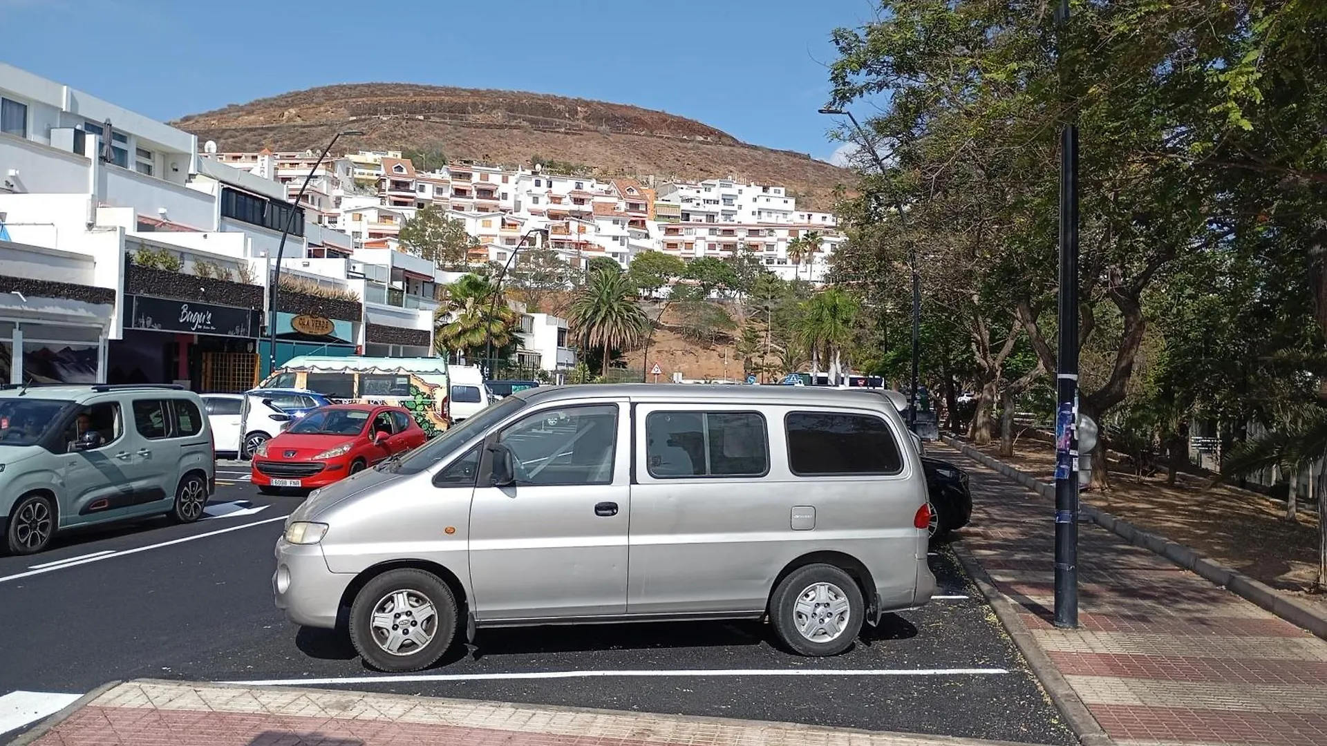 Camper H1 Not For Driving Playa Las Vistas 아데제 0*,  스페인